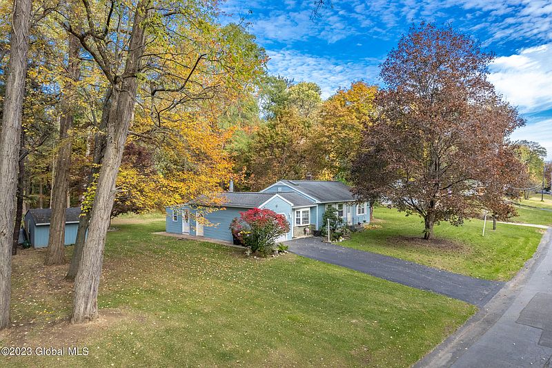 2nd image of 26 Hembold Drive