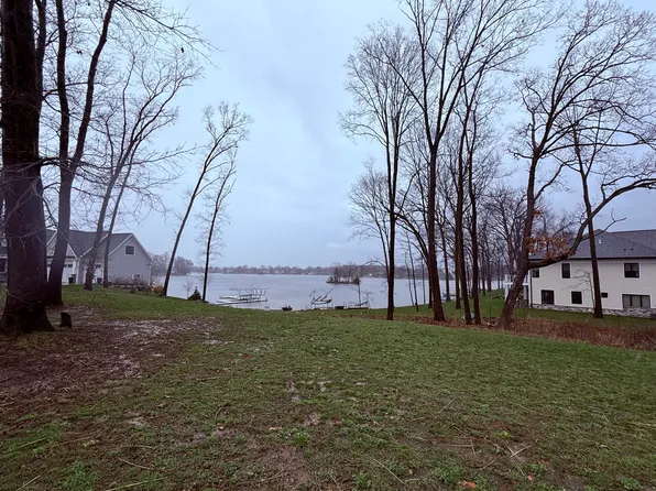 61787 Old 17 Rd, Centreville, MI 49032