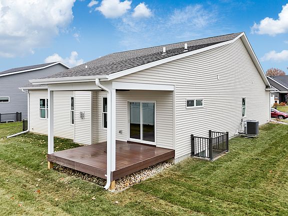 3rd image of 606 Kevin Rd