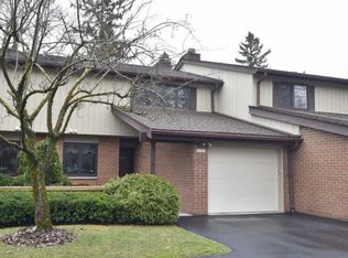 12806 N Colony Dr, Mequon, WI 53097