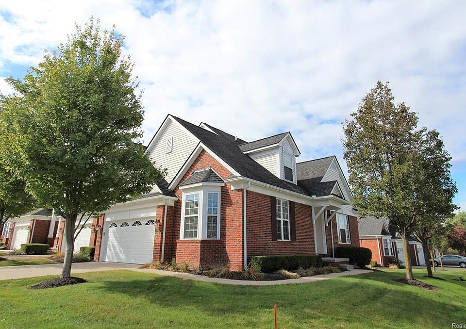 1st image of 29353 Douglas Dr #1