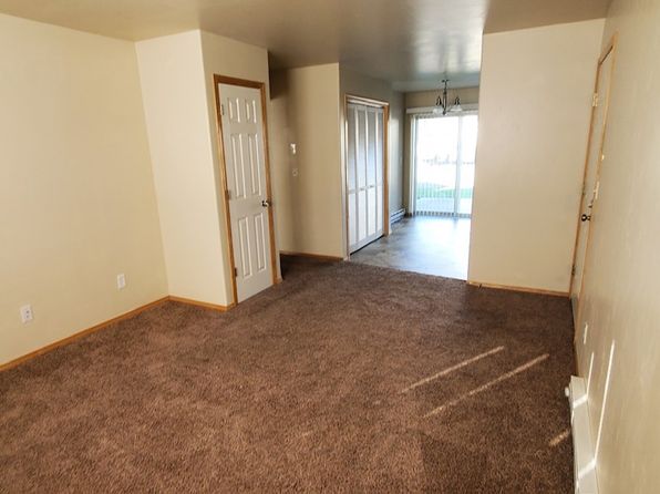 806 E Main St APT 1