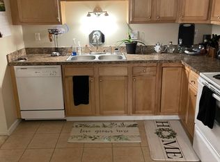 19554 Northridge Dr #18, Northville, MI 48167