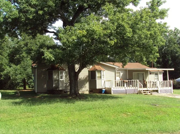 112 Phillips Cir, Greenwood, SC 29649