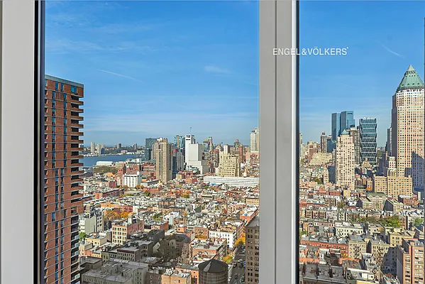 Rented by Engel & Völkers New York City | media 29