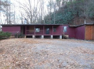 127 Mayflower Ln, Sylva, NC 28779