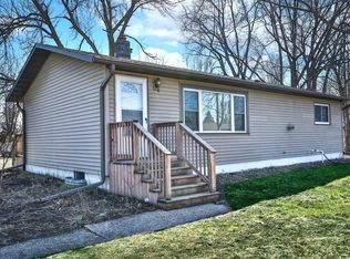 709 8th Ave NW, Waseca, MN 56093