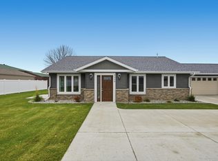 2338 30th Ave S, Fargo, ND