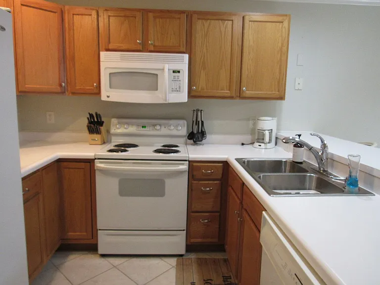 549 Park Place Dr #1D — Photo 5