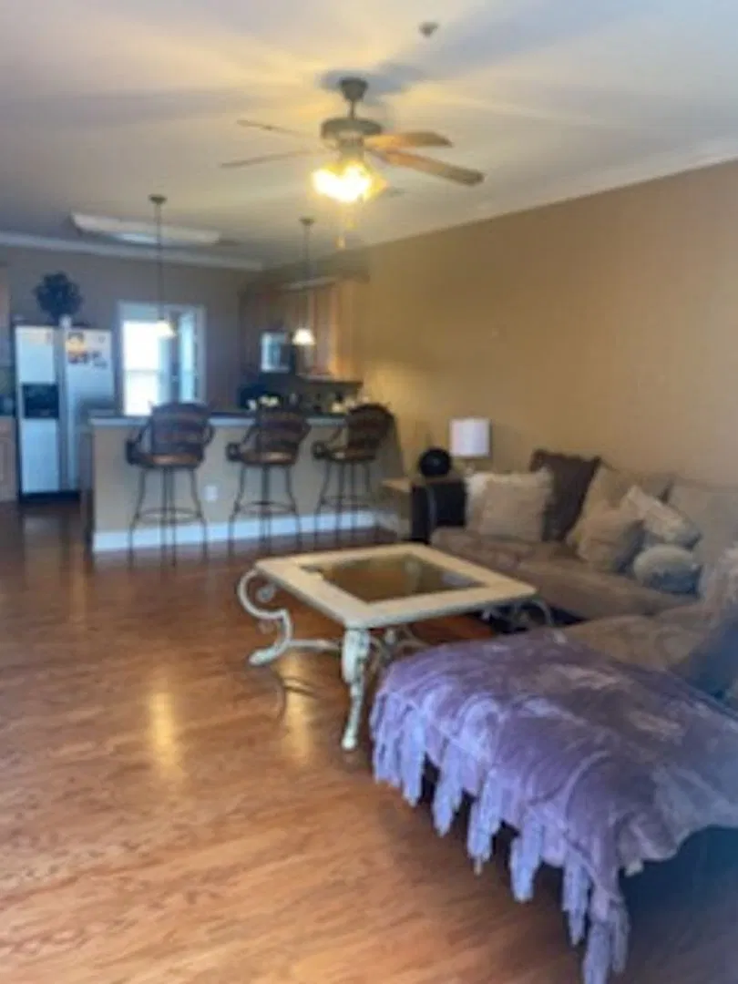 836 W Glenn Ave — Photo 3