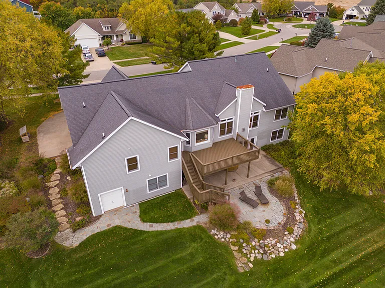 8886 Stonepoint Ct — Photo 49