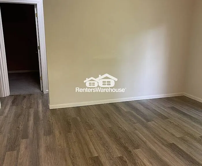 1517 Shadow Wood Dr — Photo 12