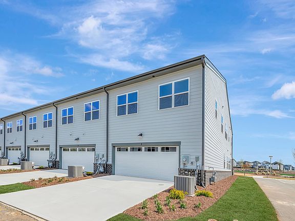 8 Quietwood Way