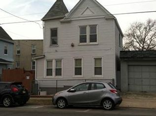 439 Johnstone St, Perth Amboy, NJ 08861