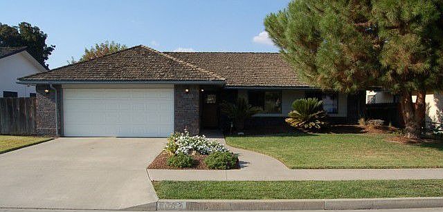 Great Home in North Hanford