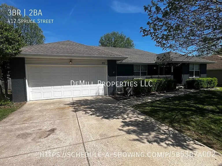 412 Spruce Ave — Photo 1