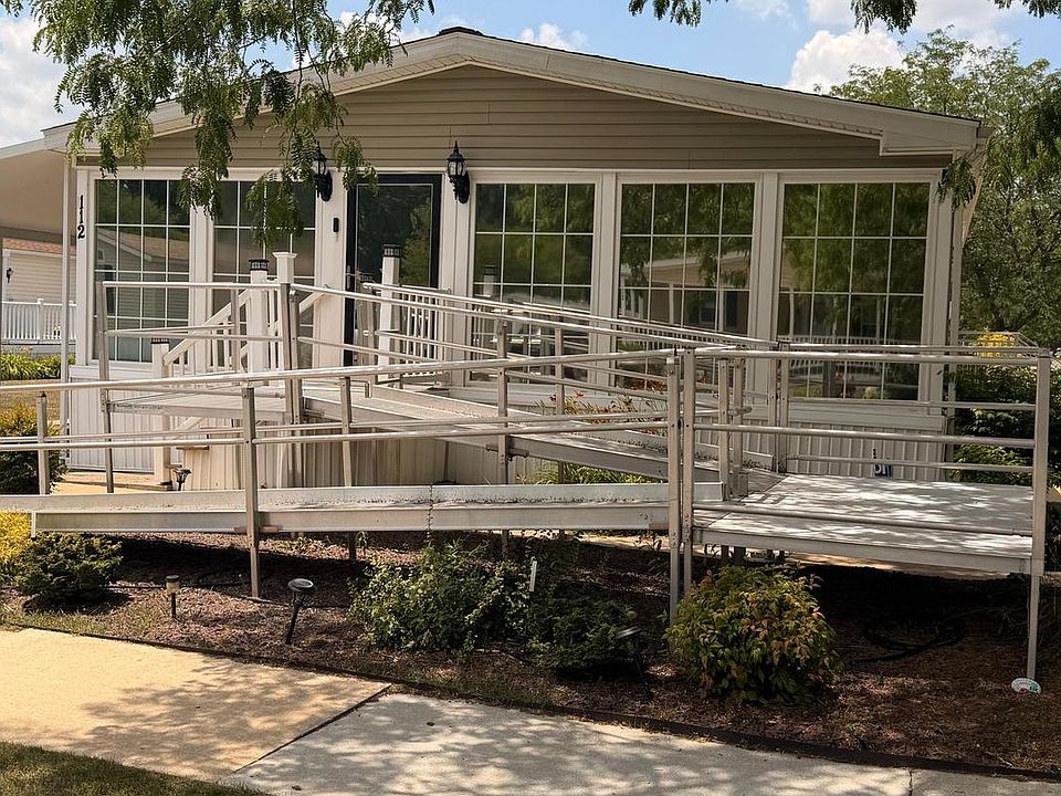 1st image of 112 Skyline Locust Dr #112