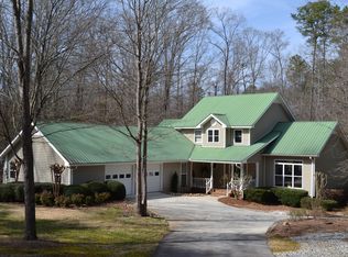 55 Cleveland Dr, Toccoa, GA 30577