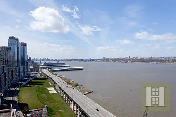 Sold by Halstead Real Estate | media 7