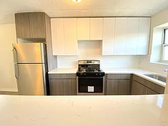 2955 Shell Road, #3D