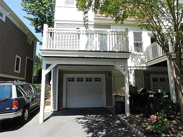 733 Grandin Rd — Photo 24
