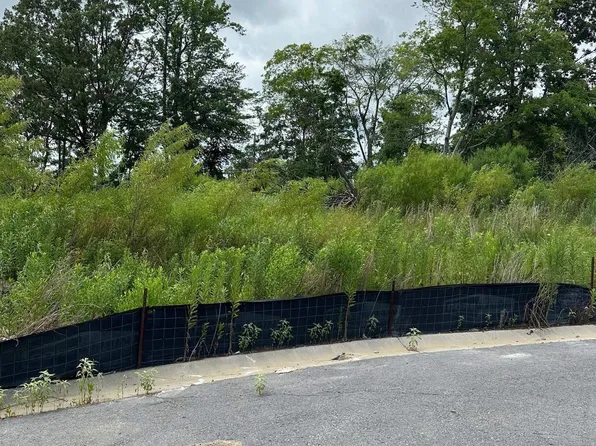 33 Steeplechase Cir, Bryant, AR 72022