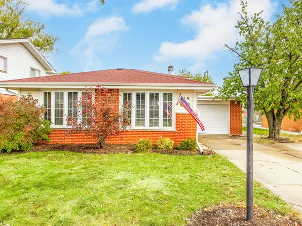 519 Bedford Ln, Des Plaines, IL 60016