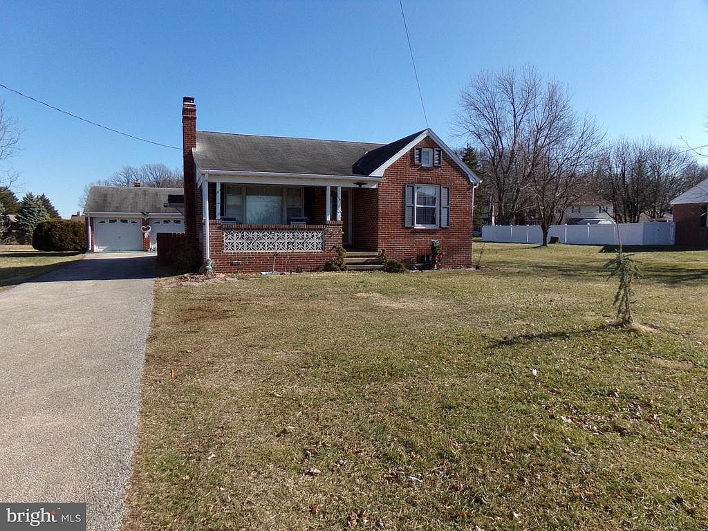 2208 Grandview Rd, Hanover, PA 17331 Zillow