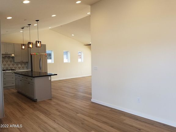 3rd image of 8613 E Vernon Ave