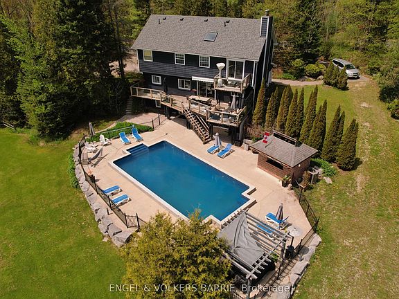 2nd image of 1441 Hendrie Rd