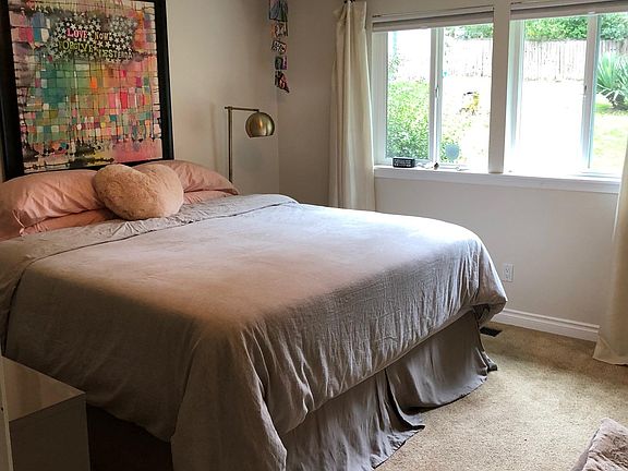 5th image of 15329 SE Newport Way