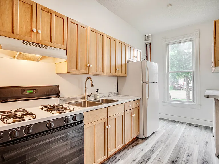 2713 Fremont Ave S #3 — Photo 9