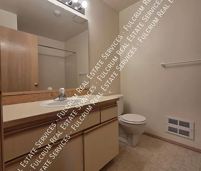 5911 200th St SW #102 — Photo 12