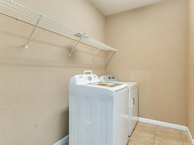 7095 N Blue Angel Pkwy — Photo 15