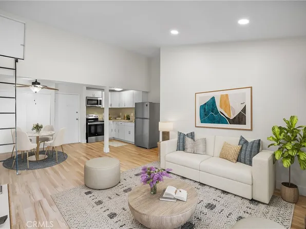 21801 Roscoe Blvd Unit 206, Canoga Park, CA 91304