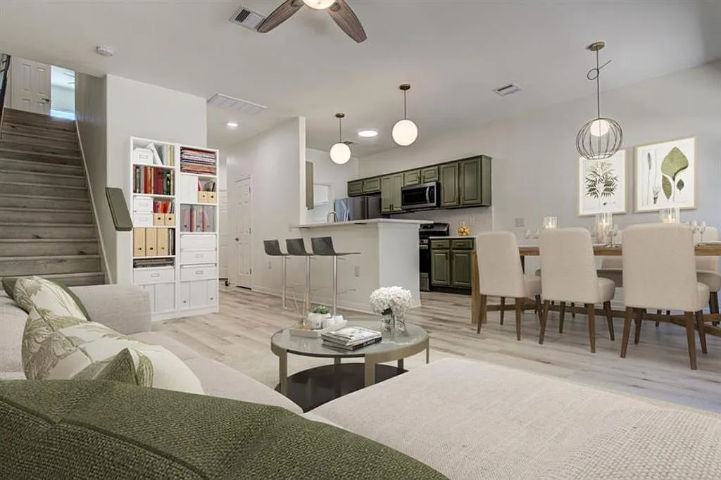 3 bed, 2.5 bath, 1388 sqft, $2,750 — Photo 1