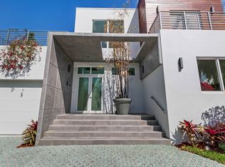 1525 W 21st St, Miami Beach, FL 33140