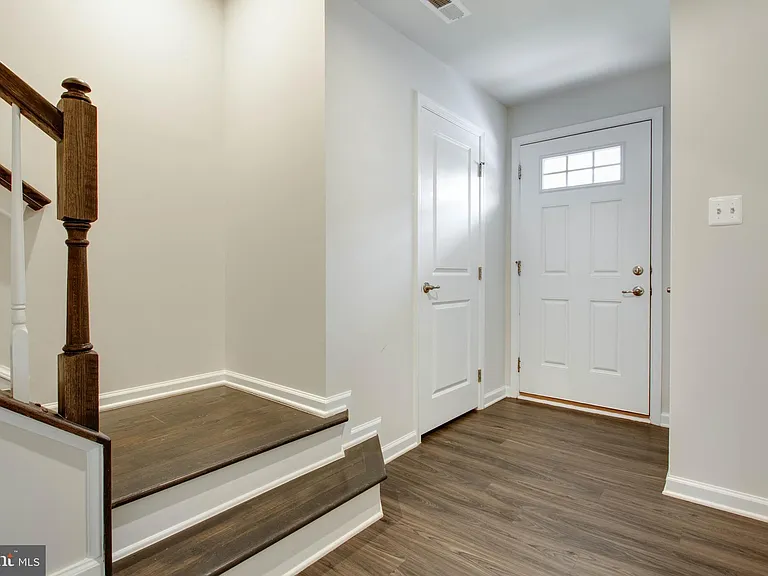 7912 N Gladden Farm Way — Photo 5