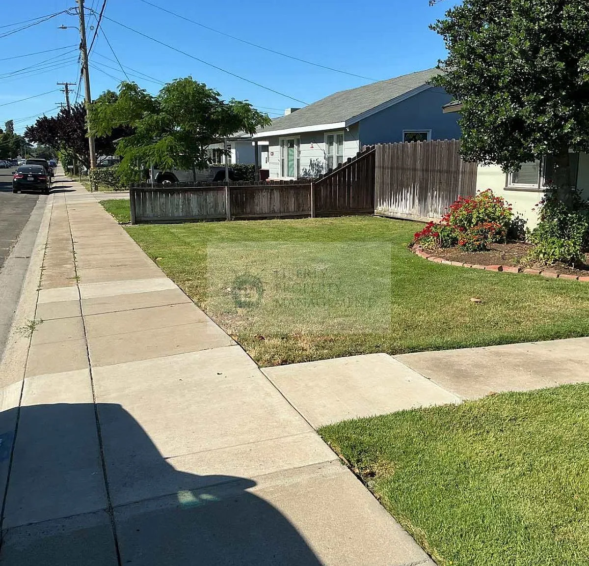 3 bed, 1344 sqft, $2,045 — Photo 2