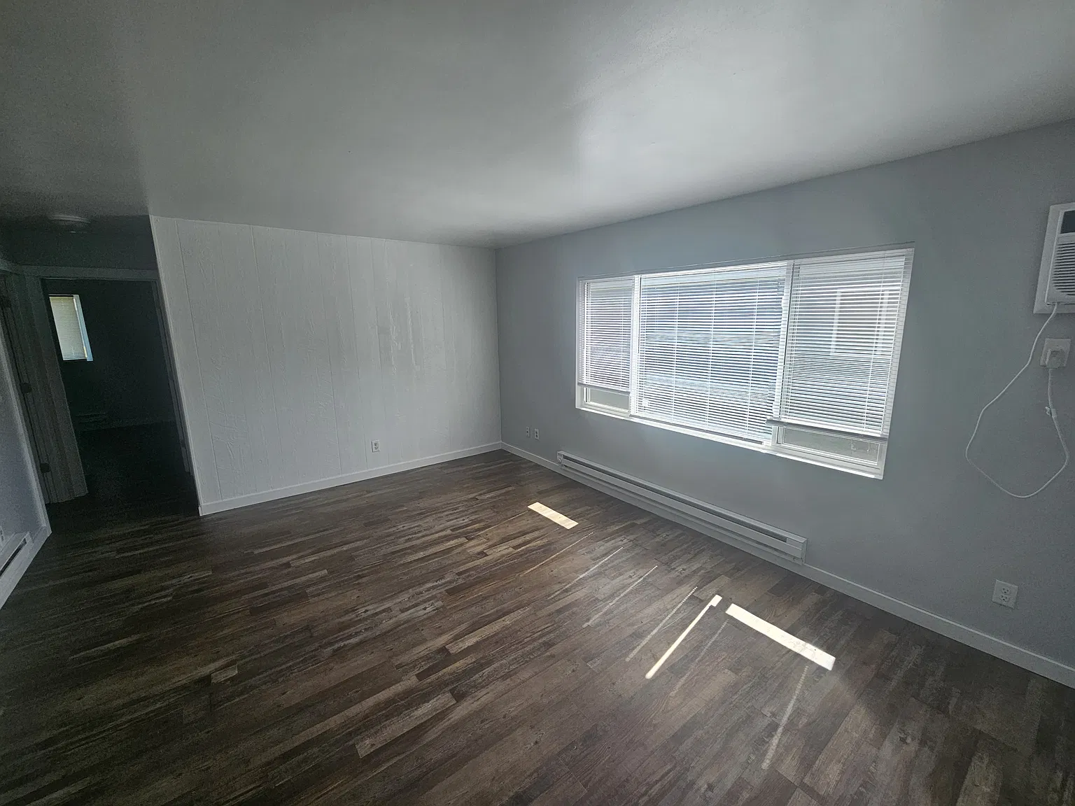 2 bed, 800 sqft, $1,100 — Photo 2