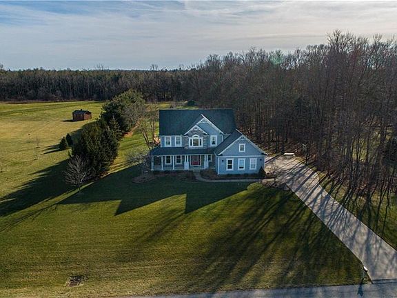 3rd image of 5154 Maplewood Farm Dr