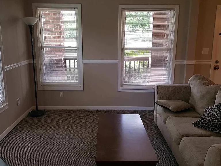 818 Lamont St — Photo 2