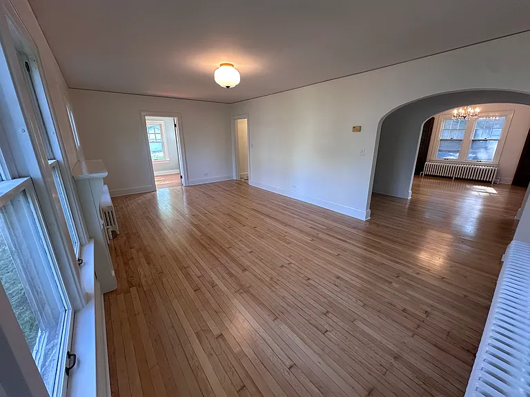 321 Roosevelt Ave — Photo 19