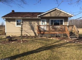 4123 Gardner Barclay Rd, Farmdale, OH 44417