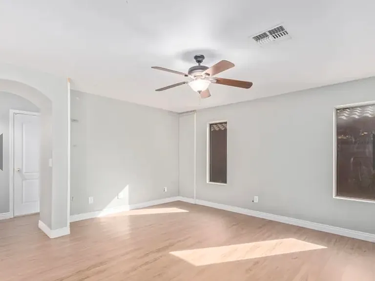 16527 W Ironwood St — Photo 7