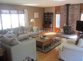 21 Dean Ave, Newport, RI 02840