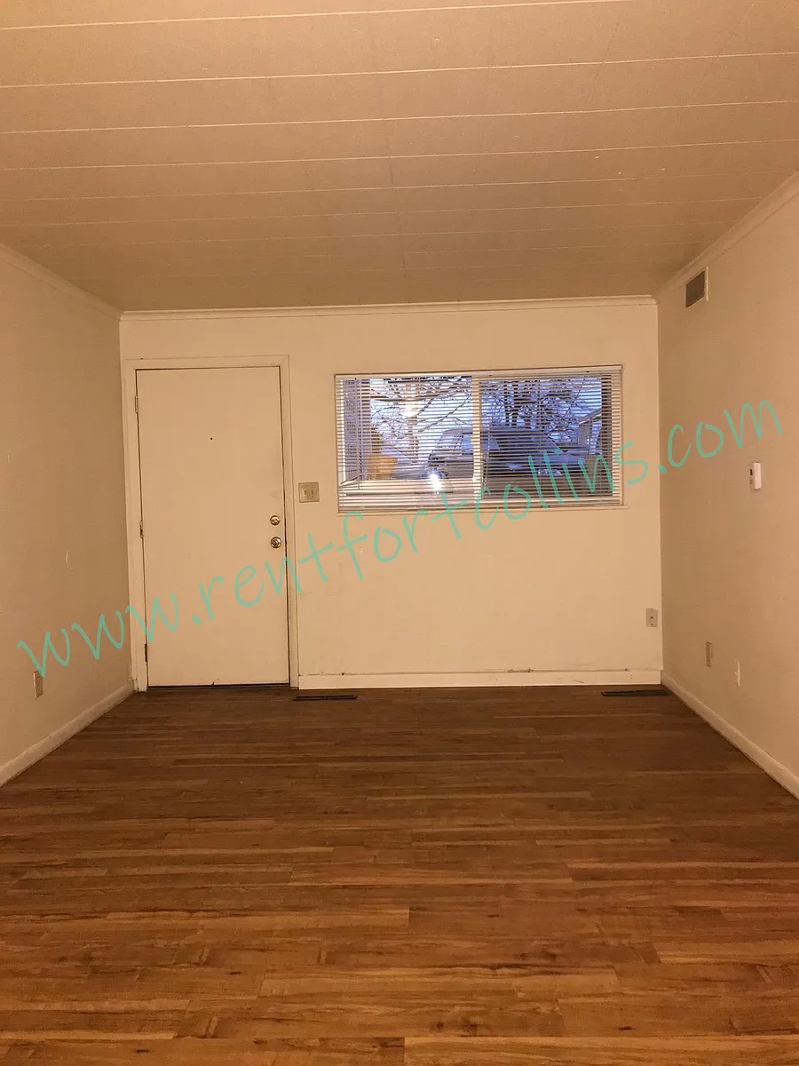 Building Photo - 109 W Myrtle St #1