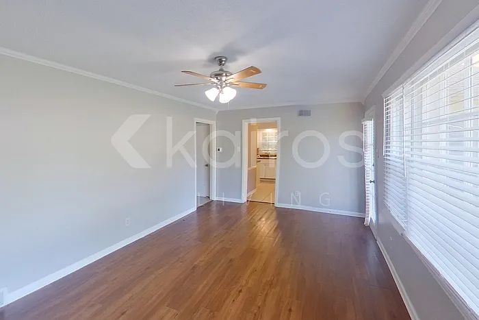 5824 Tam Oshanter Ave — Photo 5