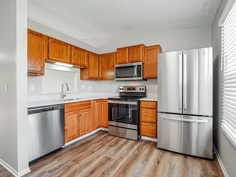 794 Wallinger Dr — Photo 9