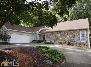 8350 Riverbirch Dr, Roswell, GA 30076
